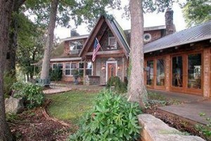 Charleston Inn Image