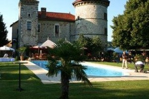 Chateau Chapeau Cornu Image