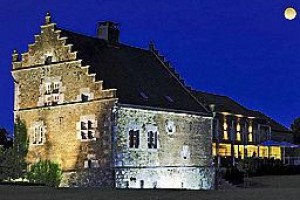 Chateau Crawhez voted  best hotel in Thimister-Clermont