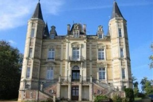 Chateau de la Moriniere voted  best hotel in Andreze
