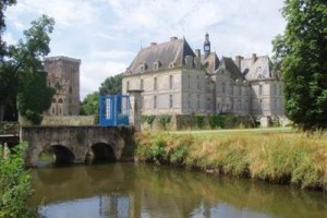 Chateau De Saint-Loup-Lamaire Image