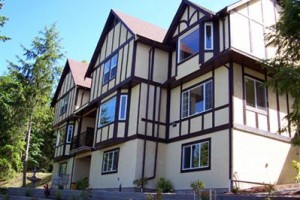 Chemainus Tudor Inn Bed and Breakfast voted 2nd best hotel in Chemainus