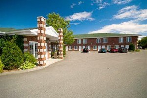 Chez Marineau - Hotel des 10 voted 3rd best hotel in Shawinigan