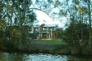Christina's Bed & Breakfast Dora Creek voted  best hotel in Dora Creek