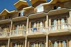 City Plaza Hotel Srinagar Image