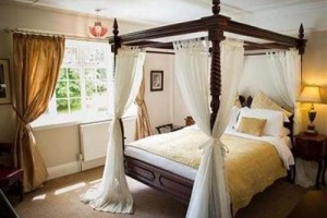 Claverton House voted  best hotel in Battle