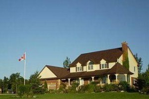Clearview Station & Caboose B&B Image