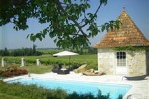 Clos des Pierres Blanches voted  best hotel in Brie-sous-Archiac