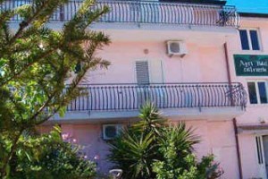 Colleverde Farmhouse Pontelatone Image
