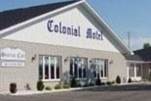 Colonial Motel And Antiques Image