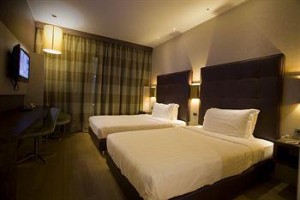 Comfort Hotel Roma Airport Fco Image