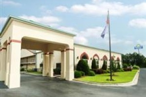 Days Inn & Suites Airport voted 4th best hotel in West Columbia