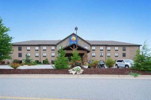 Comfort Inn & Suites Blue Ridge Image