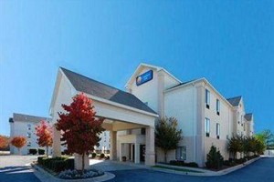 Comfort Inn Garner Image