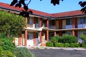 Governer Macquarie Motor Inn voted 3rd best hotel in Bathurst