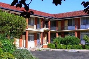 Governer Macquarie Motor Inn Image