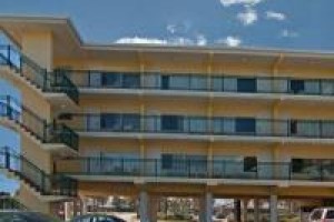 Comfort Inn On The Beach Image