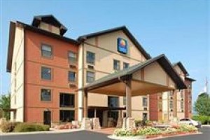 Comfort Inn & Suites Branson Meadows Image