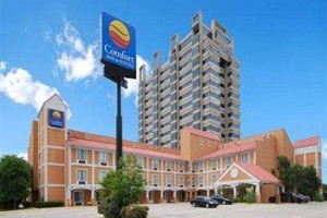 Comfort Inn & Suites Market Center Image