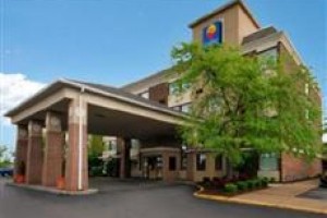 Comfort Inn & Suites Mentor voted 5th best hotel in Mentor
