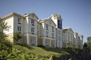 Comfort Inn & Suites Saint Jerome Image