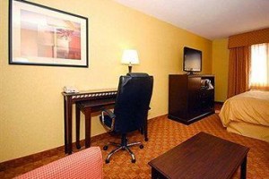 Comfort Suites Airport Phoenix voted 5th best hotel in Tempe