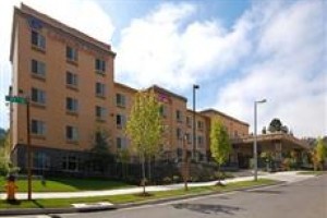 Comfort Suites Eugene voted 2nd best hotel in Eugene