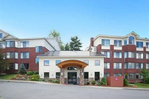 Comfort Suites South Burlington Image