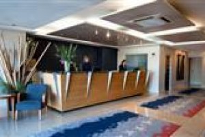 Coogee Sands Hotel & Apartments Image