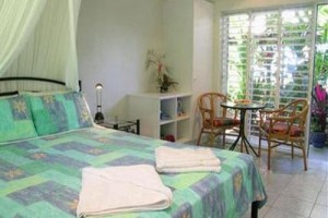 Coral Sea Retreat Oak Beach Image