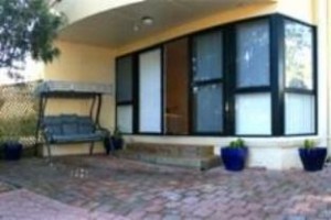 Corlette Retreat Port Stephens Image