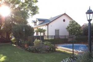 Country Apartments Dubbo Image