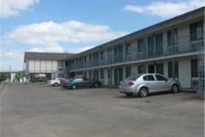 Country Garden Inn Taylor Image