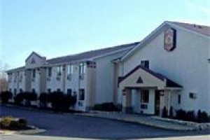Country Hearth Inn and Suites Rocky Mount Image