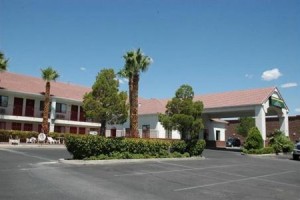 Country Hearth Inn & Suites St. George Image