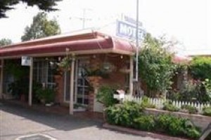 Country Home Motor Inn Image