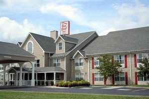 Red Roof Inn & Suites Knoxville East Image