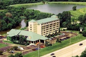 Courtyard Hotel Elmhurst voted 2nd best hotel in Elmhurst