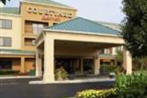 Courtyard by Marriott Newark Granville voted  best hotel in Newark 