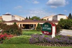 Courtyard by Marriott Chicago Lincolnshire Image