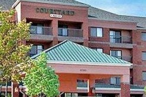 Courtyard by Marriott Dulles Town Center voted 3rd best hotel in Dulles