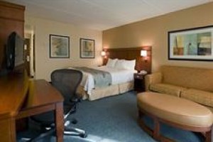 Courtyard by Marriott Atlanta Vinings Image