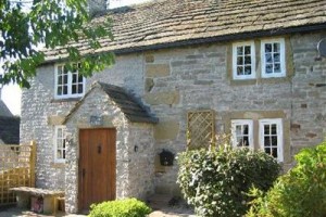 Craven Cottage Little Longstone Bakewell voted  best hotel in Bakewell