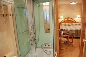 Cristal Hotel San Carlos de Bariloche Image