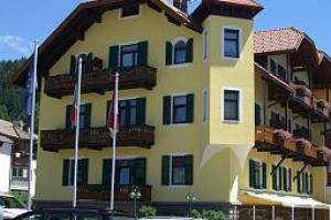 Cristallo Hotel Toblach Image