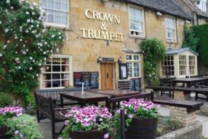 Crown and Trumpet Inn Image