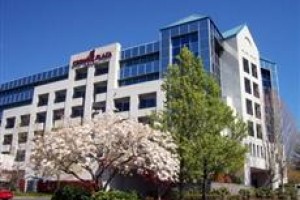 Crowne Plaza Portland Lake Osego voted  best hotel in Lake Oswego