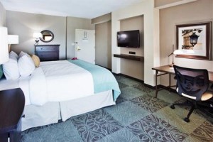 Crowne Plaza Charleston Airport voted  best hotel in North Charleston