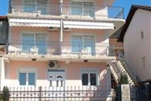 D & D Apartments Image