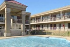 Days Inn Greensboro Airport Image